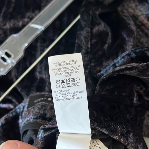 Lucky Brand Deep Purple/Black Floral Velvet Crop Drawstring Waist Pants - Picture 4 of 9